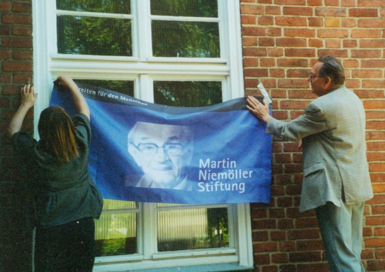 Enstehung Martin Niemoller Stiftung